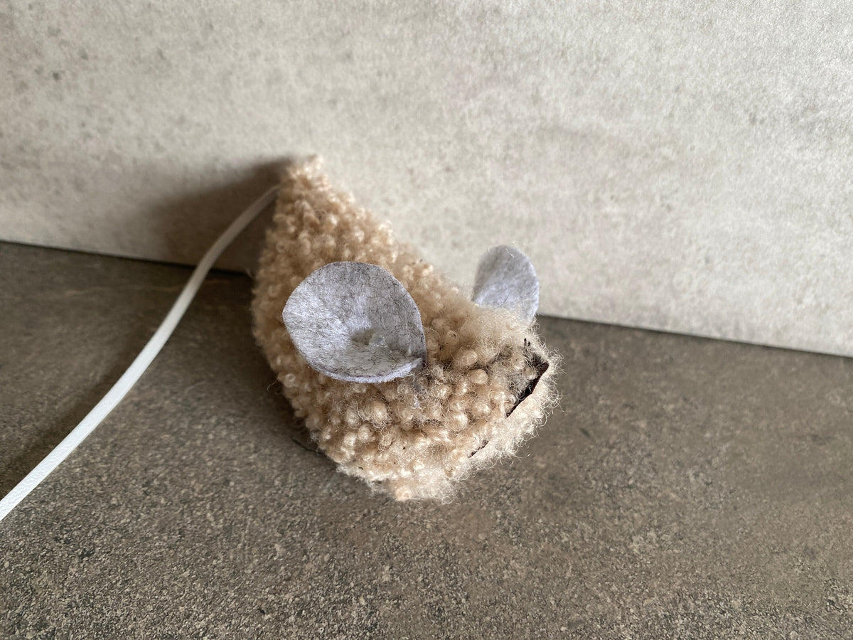 Sheepskin Cat Toy - Lambkin Woolly Mouse for Feline Fun - Pritti Kitti Boutique